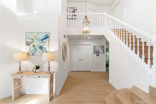$949,999 | 28360 Easton Lane, Saugus, CA 91350