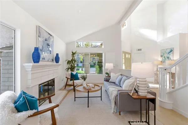 $929,999 | 28360 Easton Lane, Saugus, CA 91350
