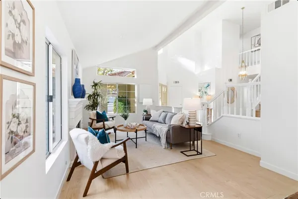 $929,999 | 28360 Easton Lane, Saugus, CA 91350