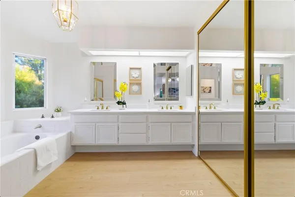 $929,999 | 28360 Easton Lane, Saugus, CA 91350