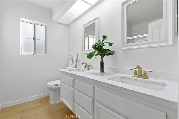 $929,999 | 28360 Easton Lane, Saugus, CA 91350