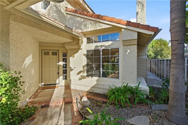 $929,999 | 28360 Easton Lane, Saugus, CA 91350