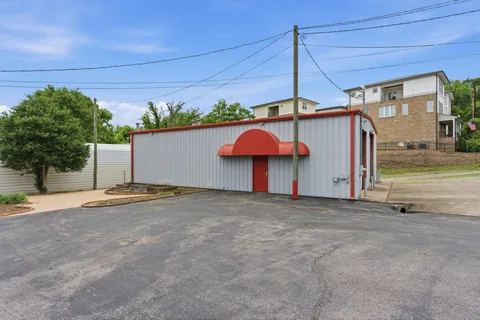 $950,000 | 5717 Maudina Avenue, Nashville, TN 37209