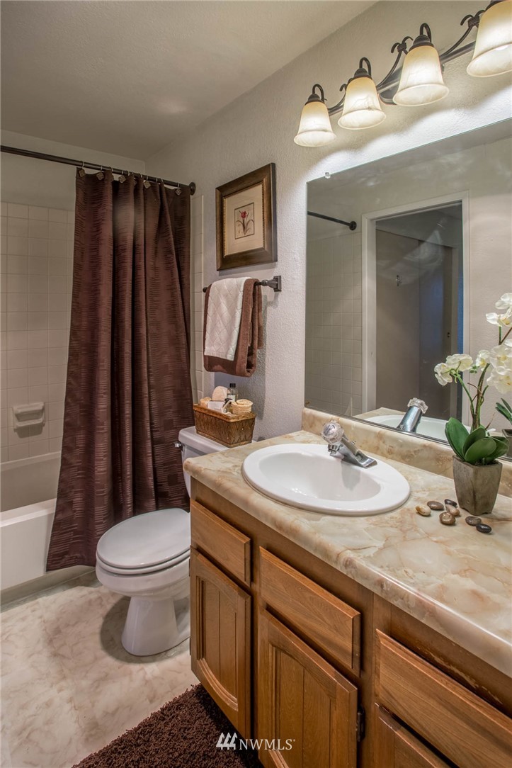 2511 Northeast 4th Street, Unit 323 Renton, WA 98056 - Photo 15 of 20