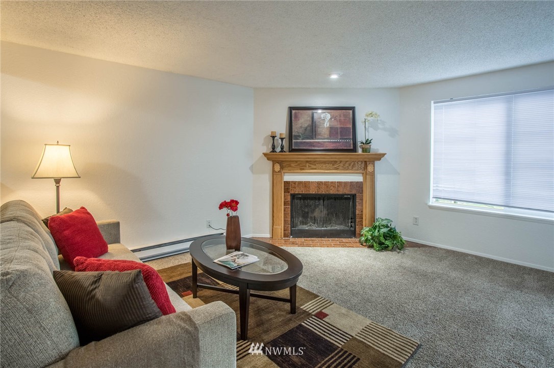 2511 Northeast 4th Street, Unit 323 Renton, WA 98056 - Photo 4 of 20