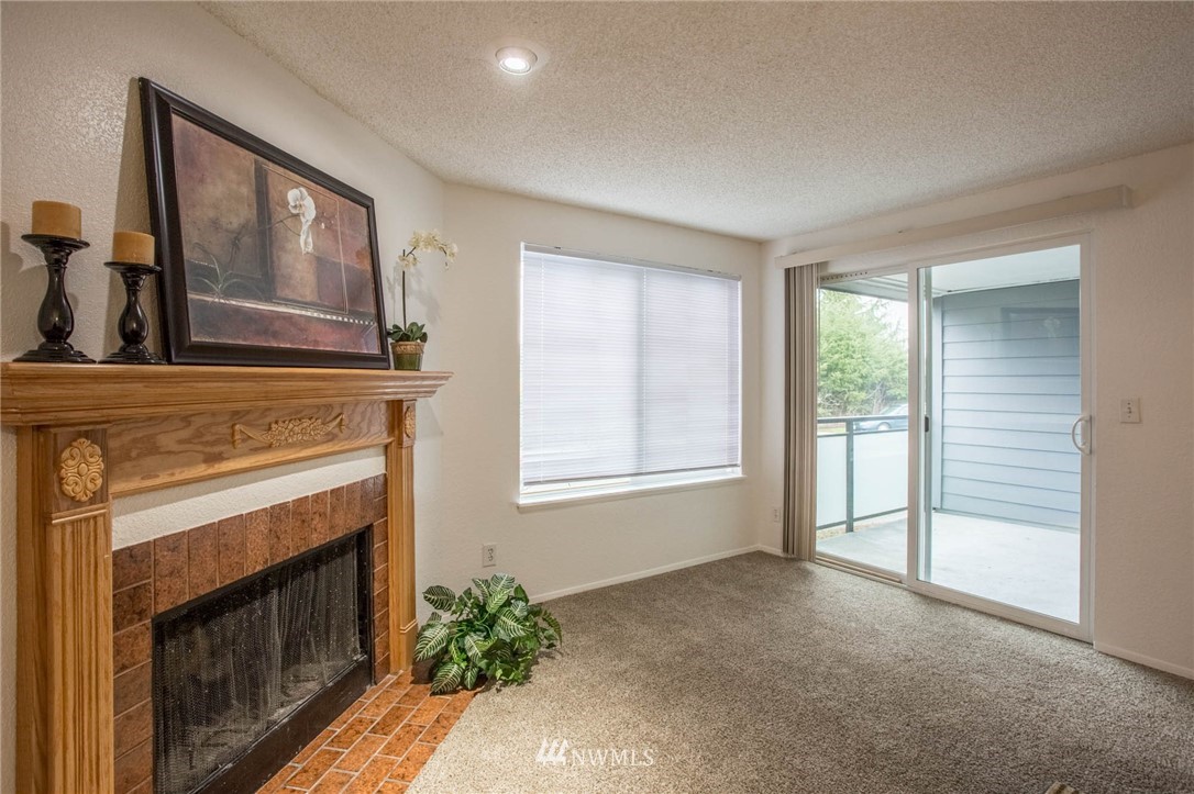2511 Northeast 4th Street, Unit 323 Renton, WA 98056 - Photo 5 of 20