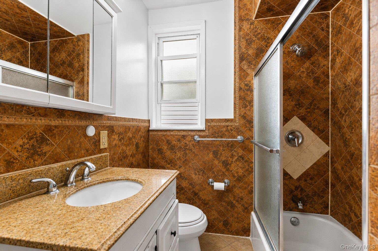 86-19 79th Street Queens, NY 11421 - Photo 20 of 27