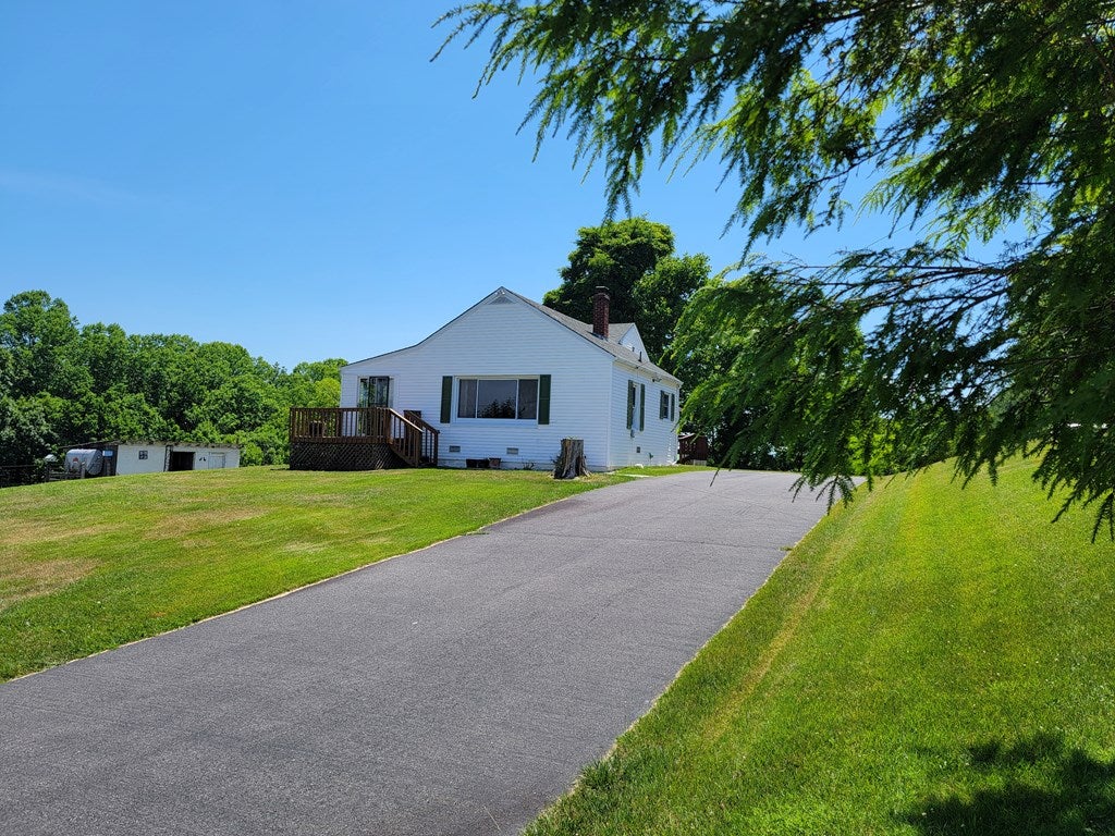 879 Shady Hill Road Independence, VA 24348 - Photo 19 of 60 Gallery Image 19