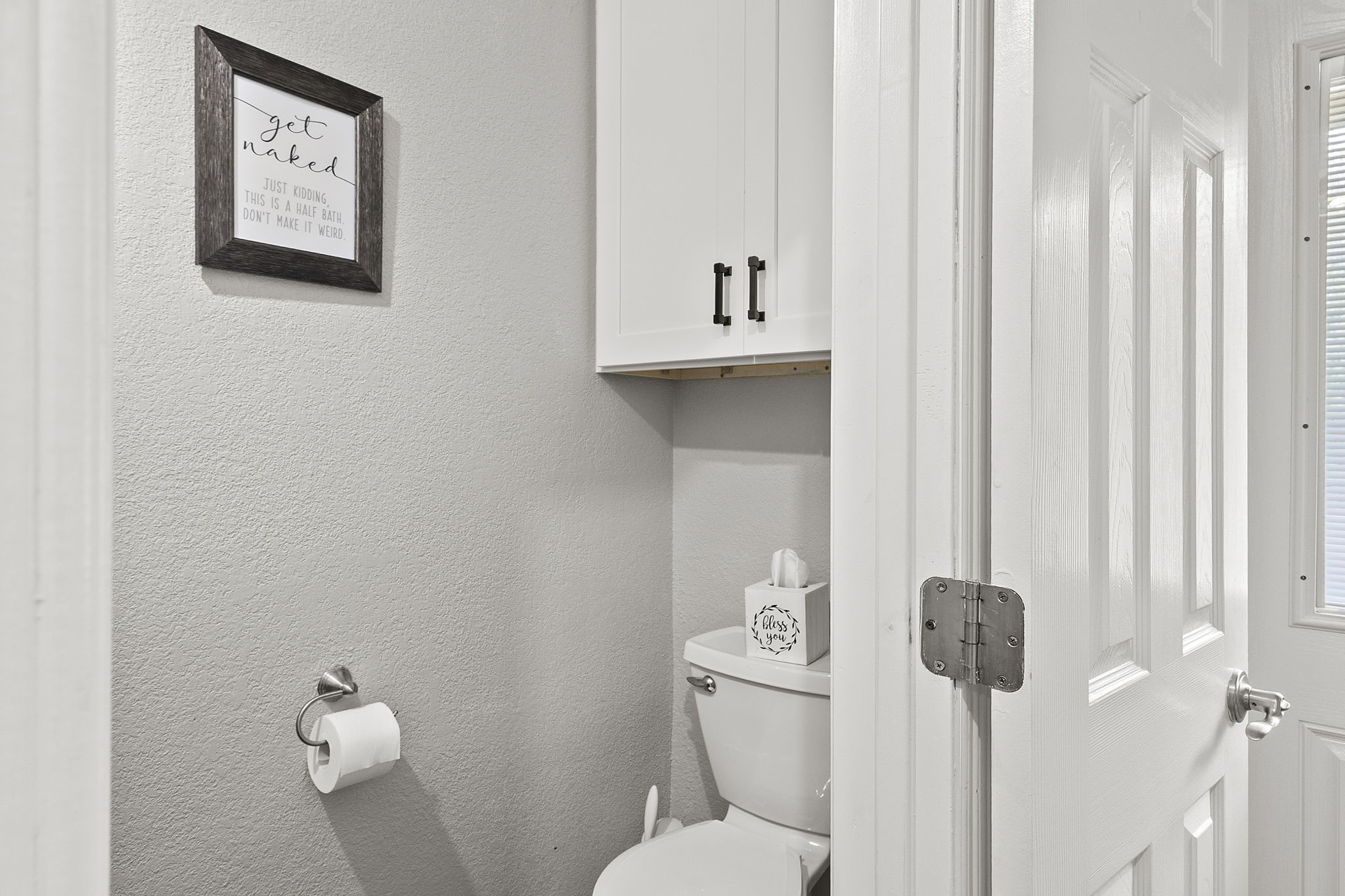 6938 Old Honey Island Road Kountze, TX 77625 - Photo 13 of 34 a bathroom with a toilet