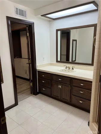 $5,000 | 4725 Hale Avenue, La Verne, CA 91750