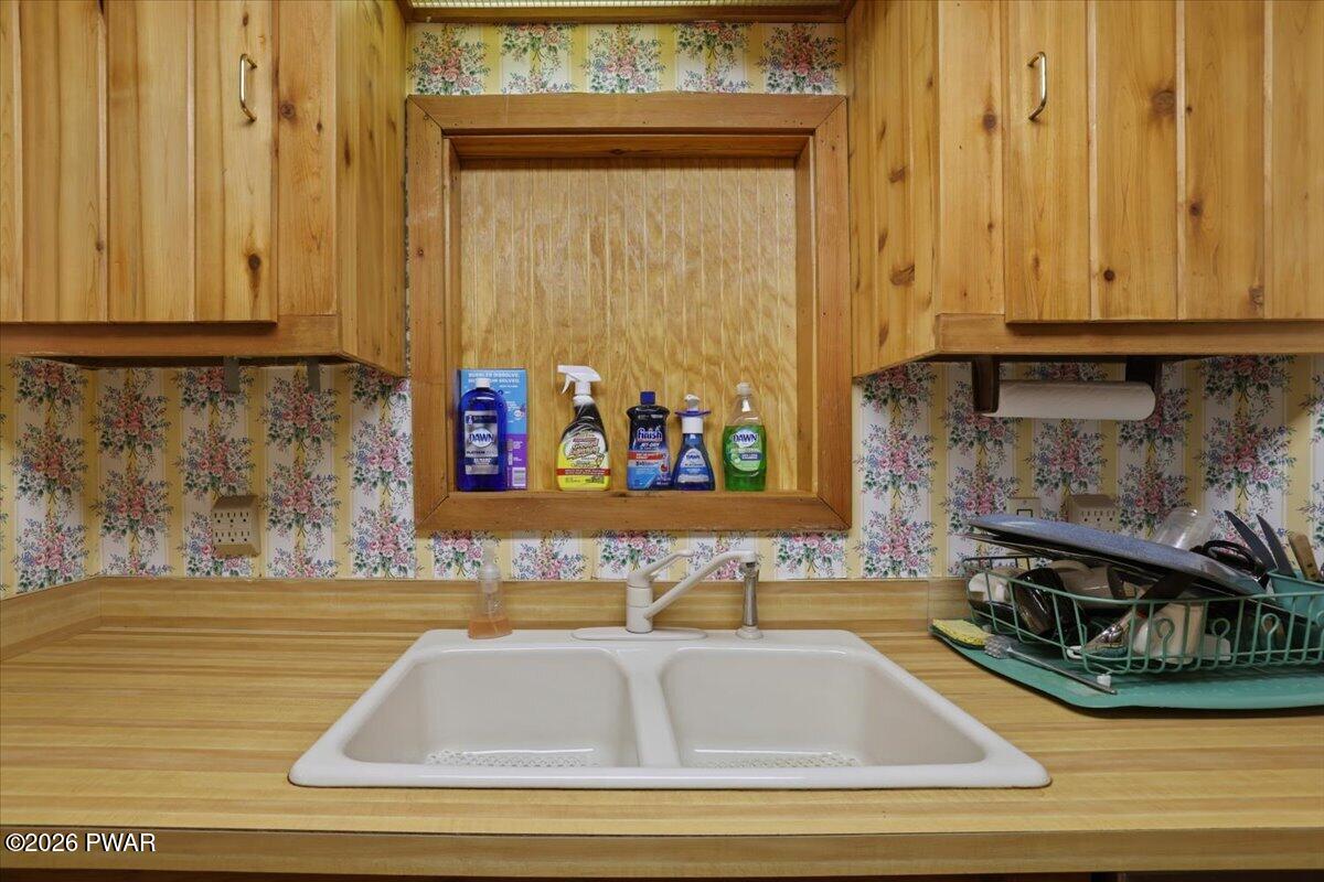 20 Kensington Road Hawley, PA 18428 - Photo 13 of 43