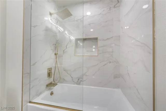 $3,495 | 9205 Desert Village Avenue, Las Vegas, NV 89147