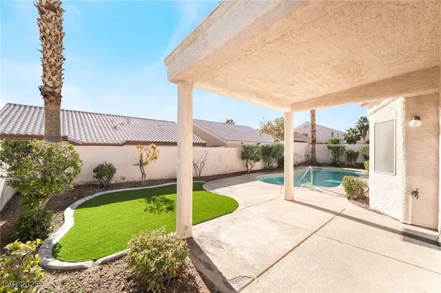 $3,495 | 9205 Desert Village Avenue, Las Vegas, NV 89147