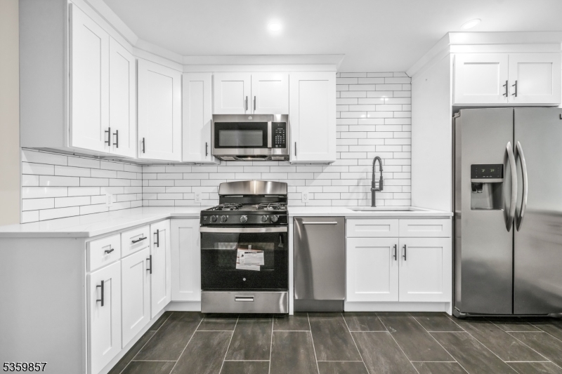 162 Closter Dock Road, Unit A Closter, NJ 07624 - Photo 7 of 37