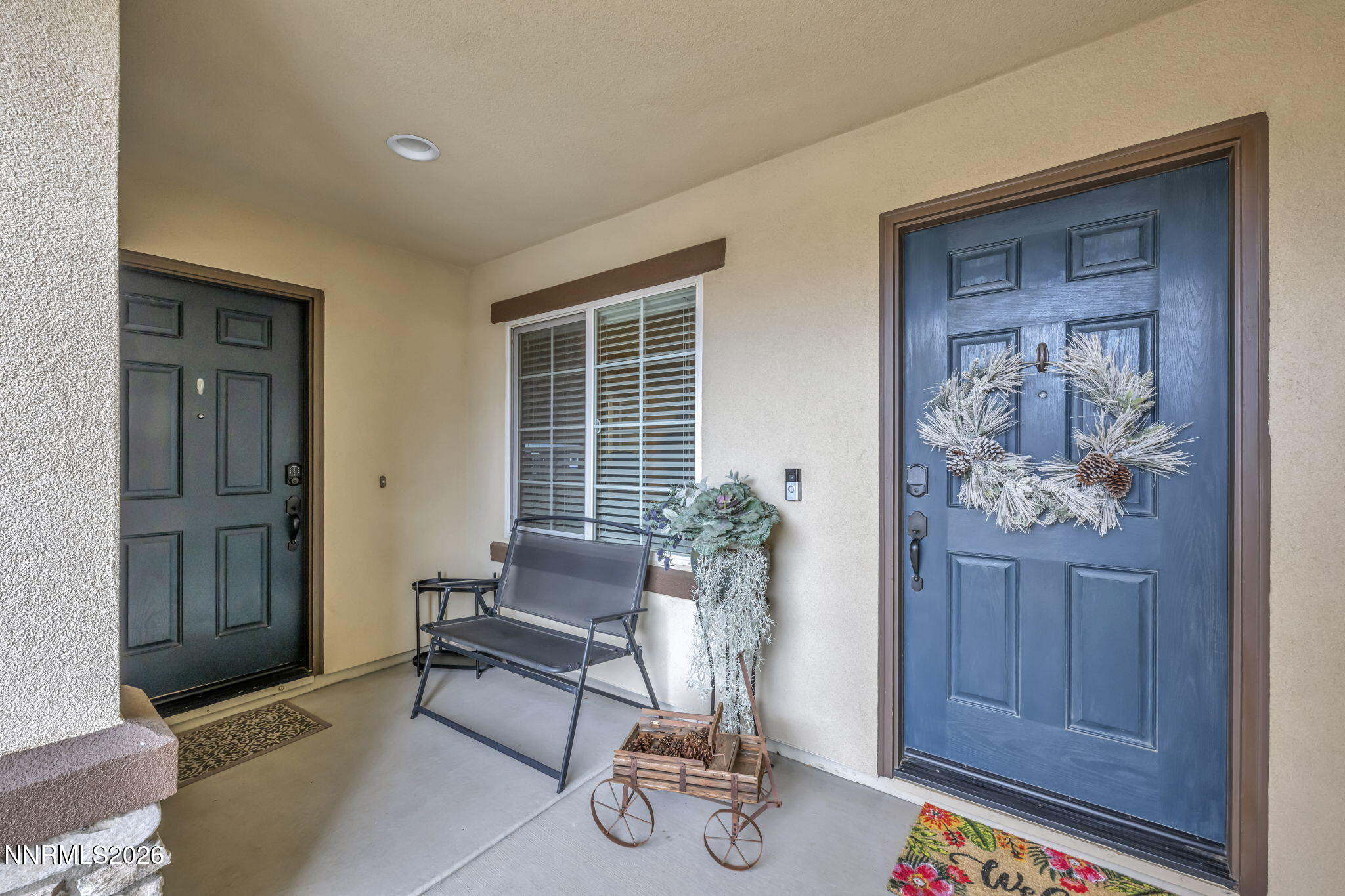 148 Snake Road Dayton, NV 89403 - Photo 7 of 57 a living room with furniture