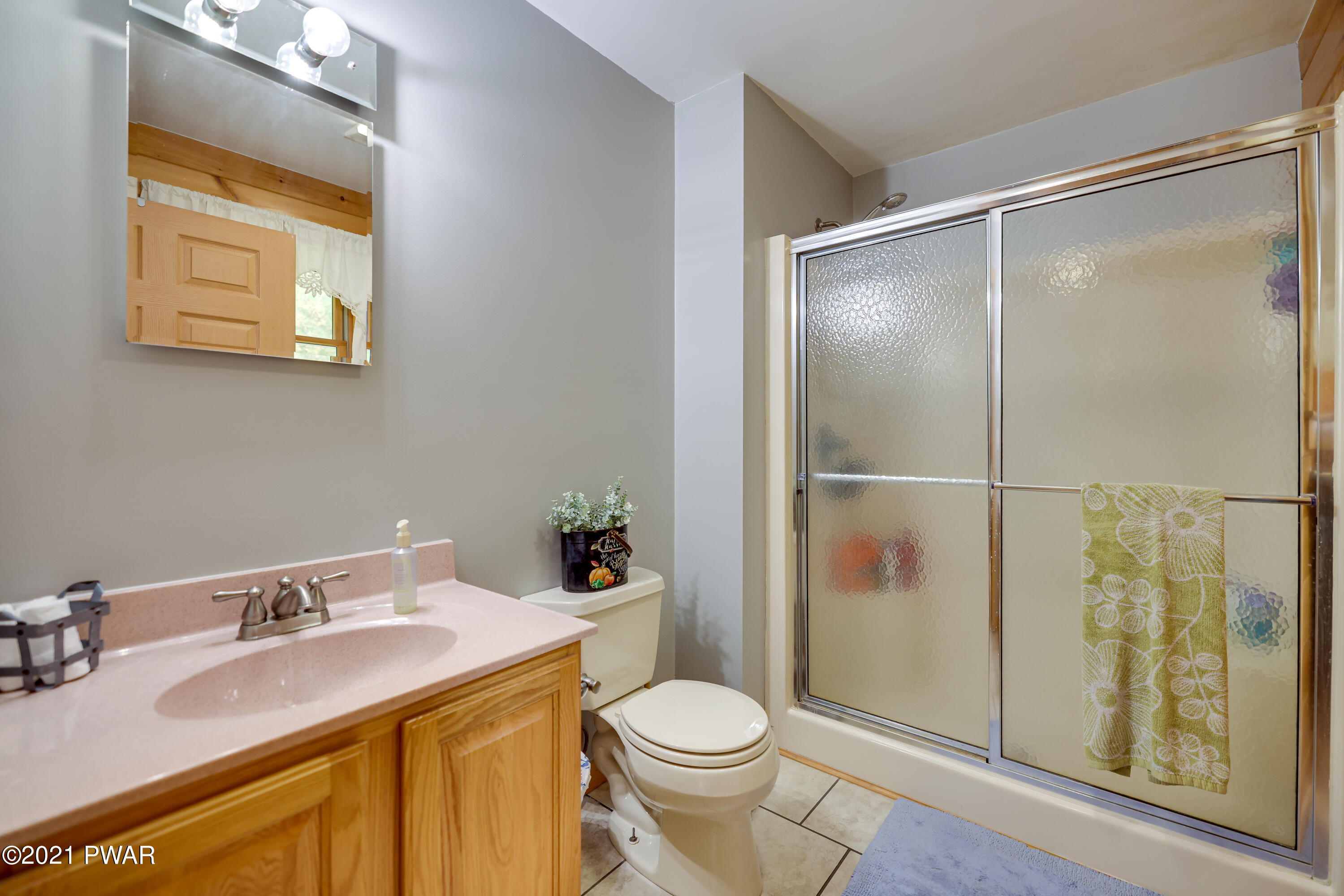 154 Creek Road Hawley, PA 18428 - Photo 18 of 34 masterbath