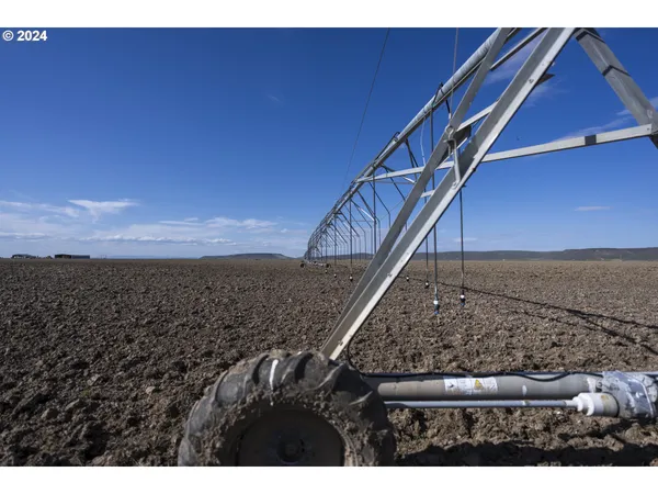 $2,800,000 | 60664 Anderson Valley Road, Princeton, OR 97721