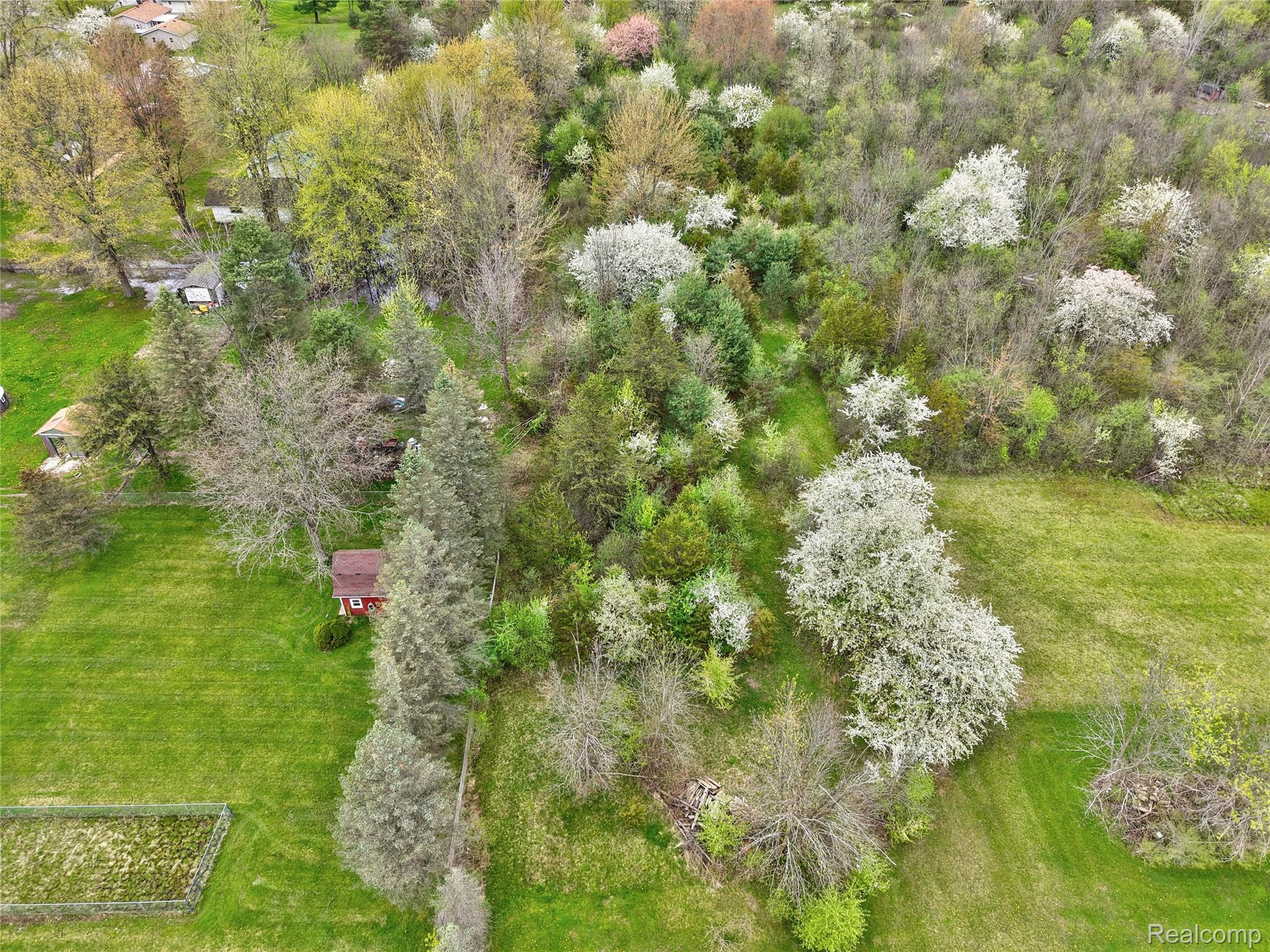6383 Lapeer Road Burton, MI 48509 - Photo 35 of 44 Bird's eye view