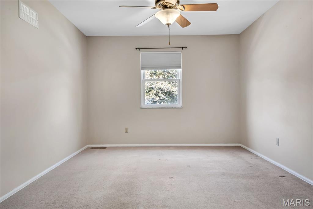 656 Crowsnest Drive Ballwin, MO 63021 - Photo 17 of 27 Gallery Image 17