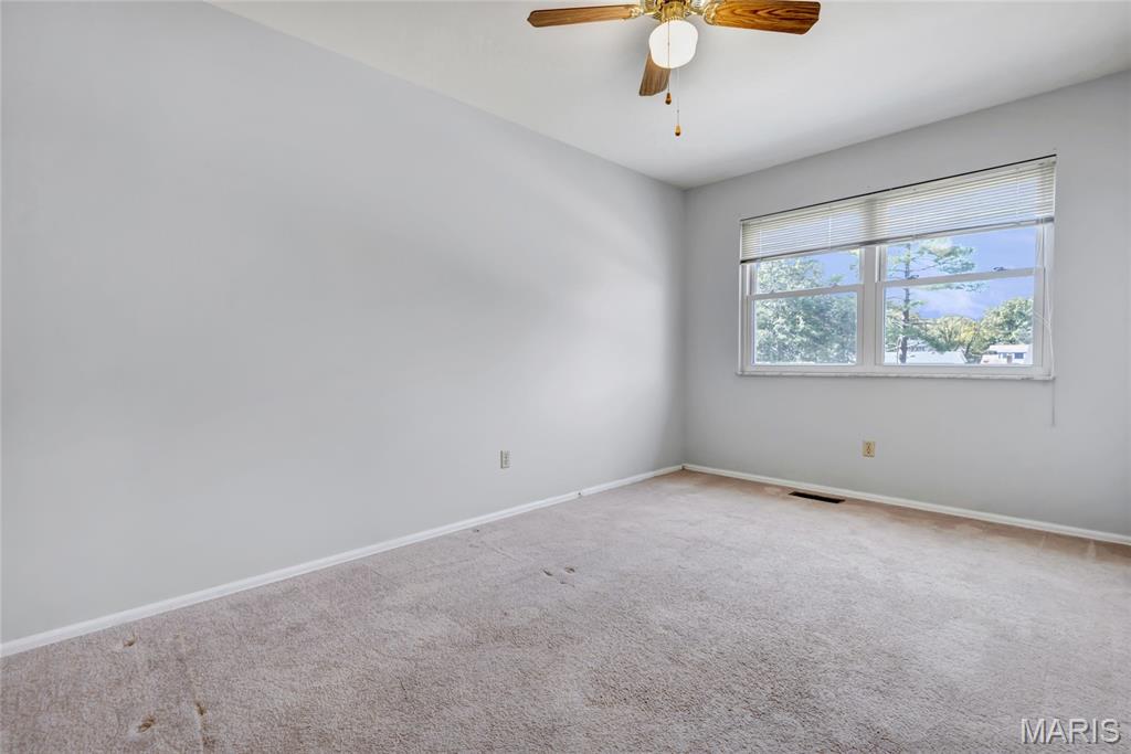 656 Crowsnest Drive Ballwin, MO 63021 - Photo 21 of 27 Gallery Image 21