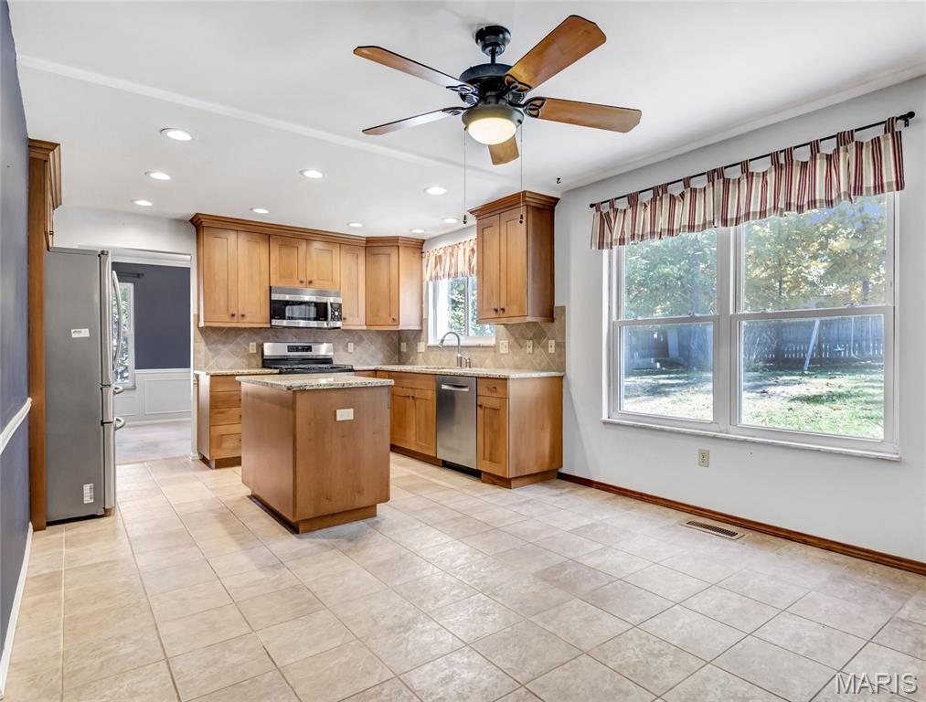 656 Crowsnest Drive Ballwin, MO 63021 - Photo 10 of 27 Gallery Image 10