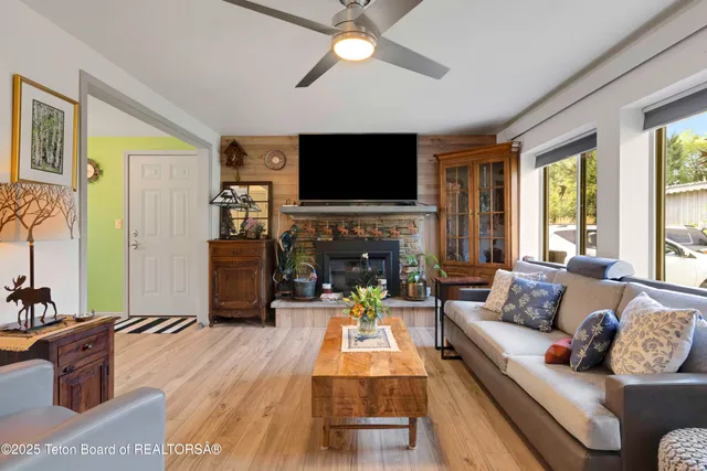 $1,550,000 | 3850 South Meadow Drive, Jackson, WY 83001