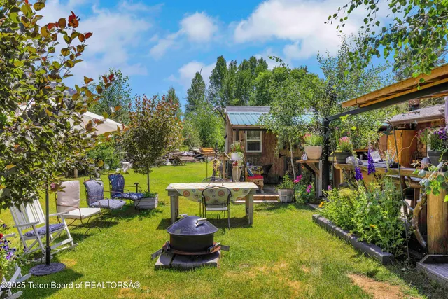 $1,550,000 | 3850 South Meadow Drive, Jackson, WY 83001