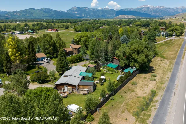 $1,550,000 | 3850 South Meadow Drive, Jackson, WY 83001