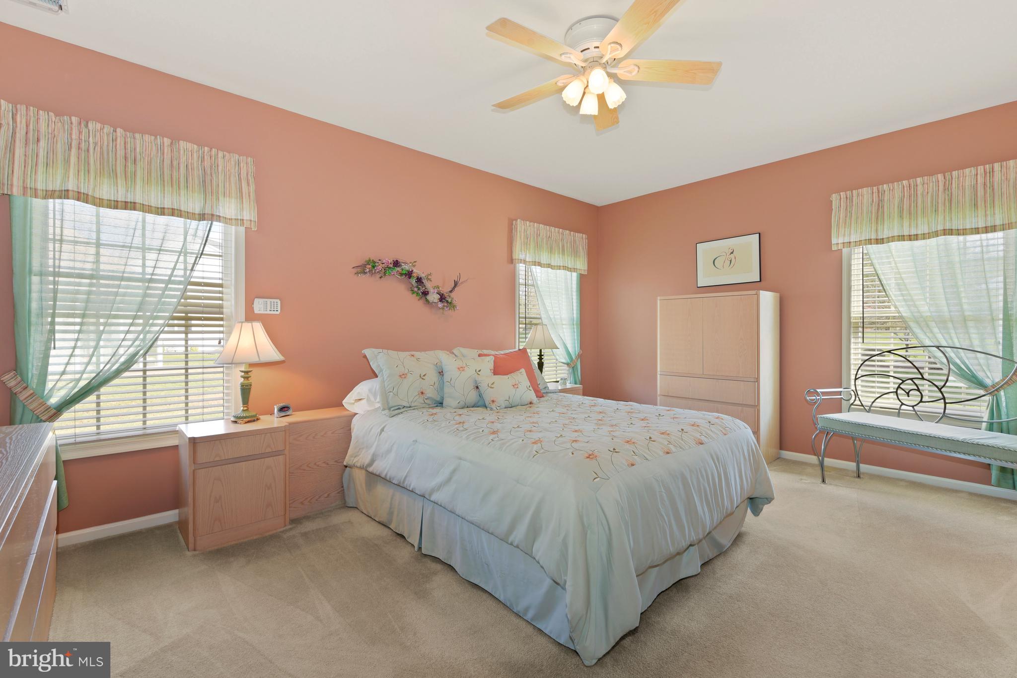 8 Shady Ridge Court Columbus, NJ 08022 - Photo 19 of 27 Primary Bedroom