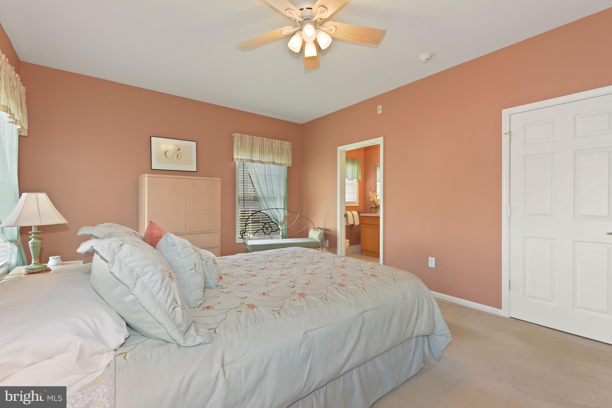 8 Shady Ridge Court Columbus, NJ 08022 - Photo 20 of 27 Primary Bedroom