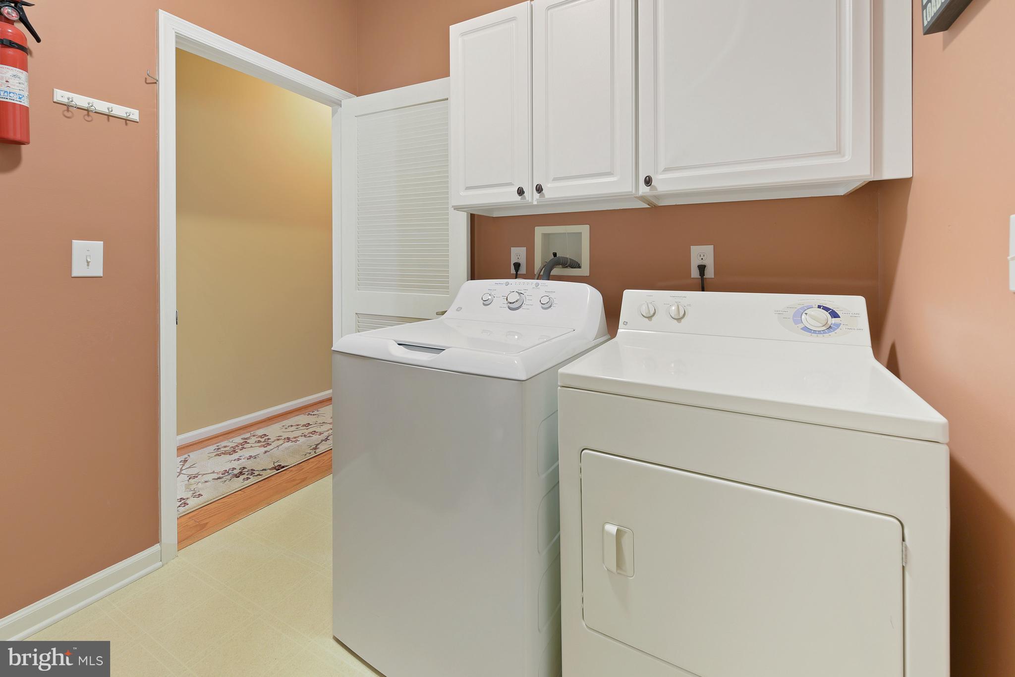 8 Shady Ridge Court Columbus, NJ 08022 - Photo 24 of 27 Laundry/Utility Room