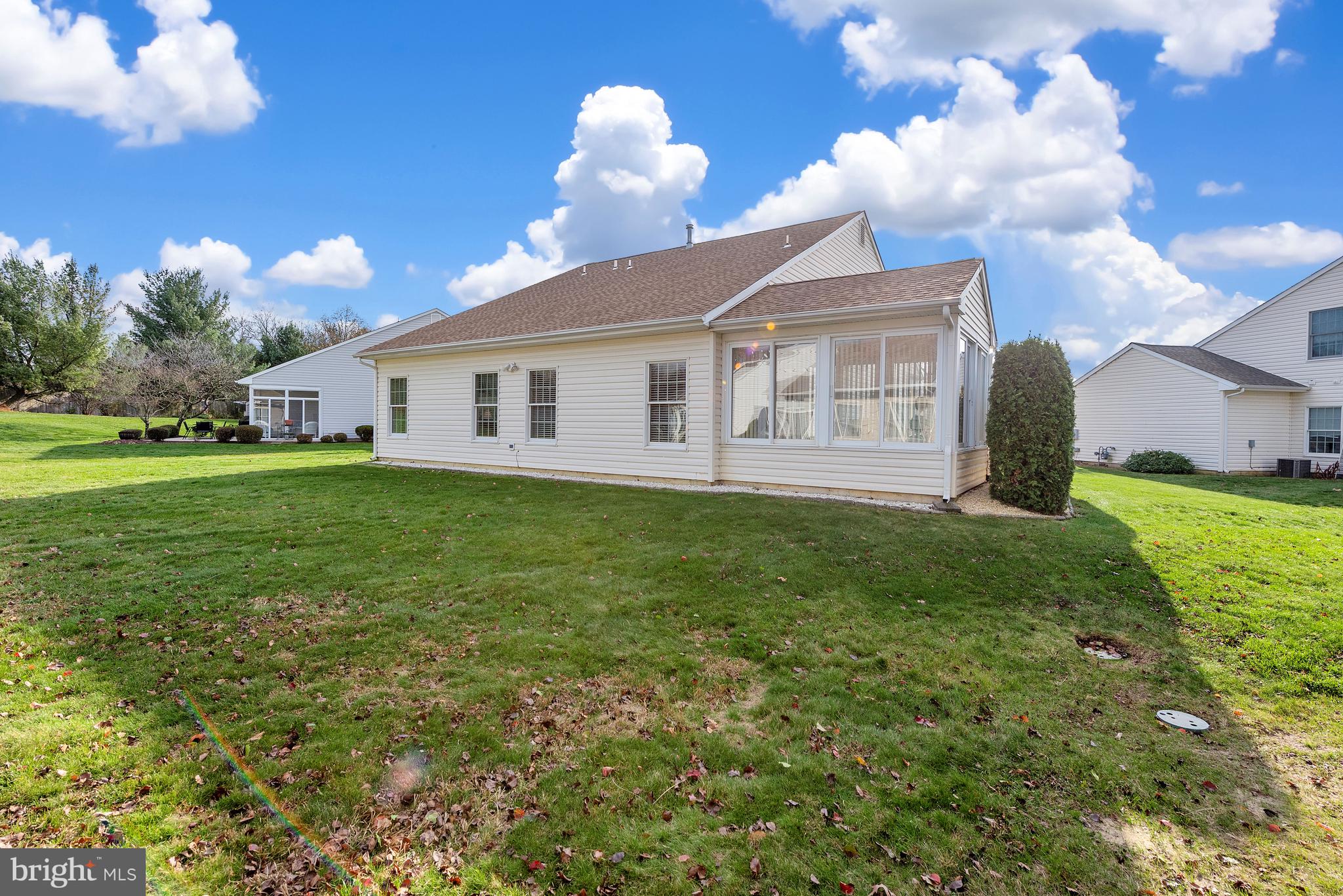 8 Shady Ridge Court Columbus, NJ 08022 - Photo 26 of 27 Exterior Back