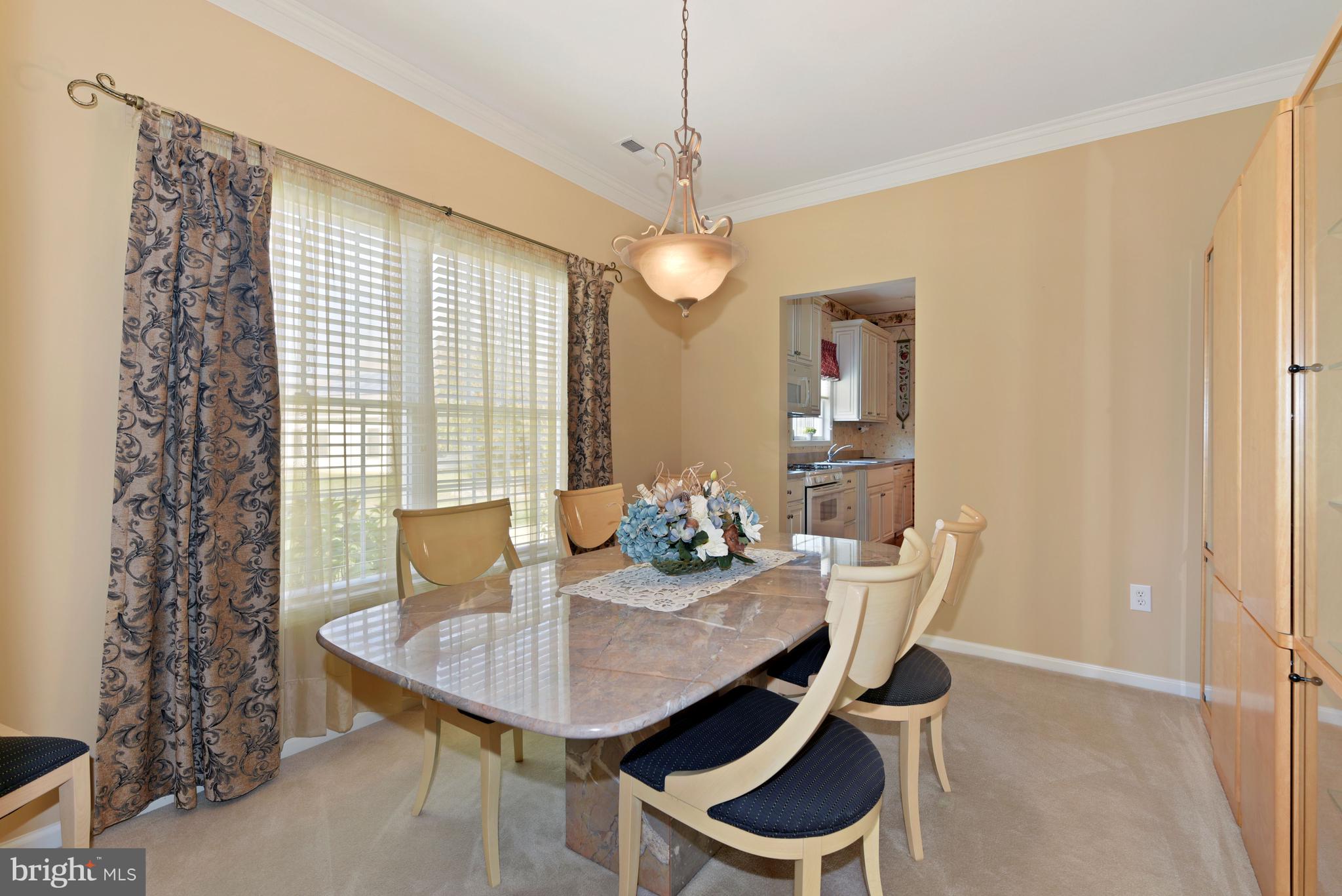 8 Shady Ridge Court Columbus, NJ 08022 - Photo 8 of 27 Formal Dining Room