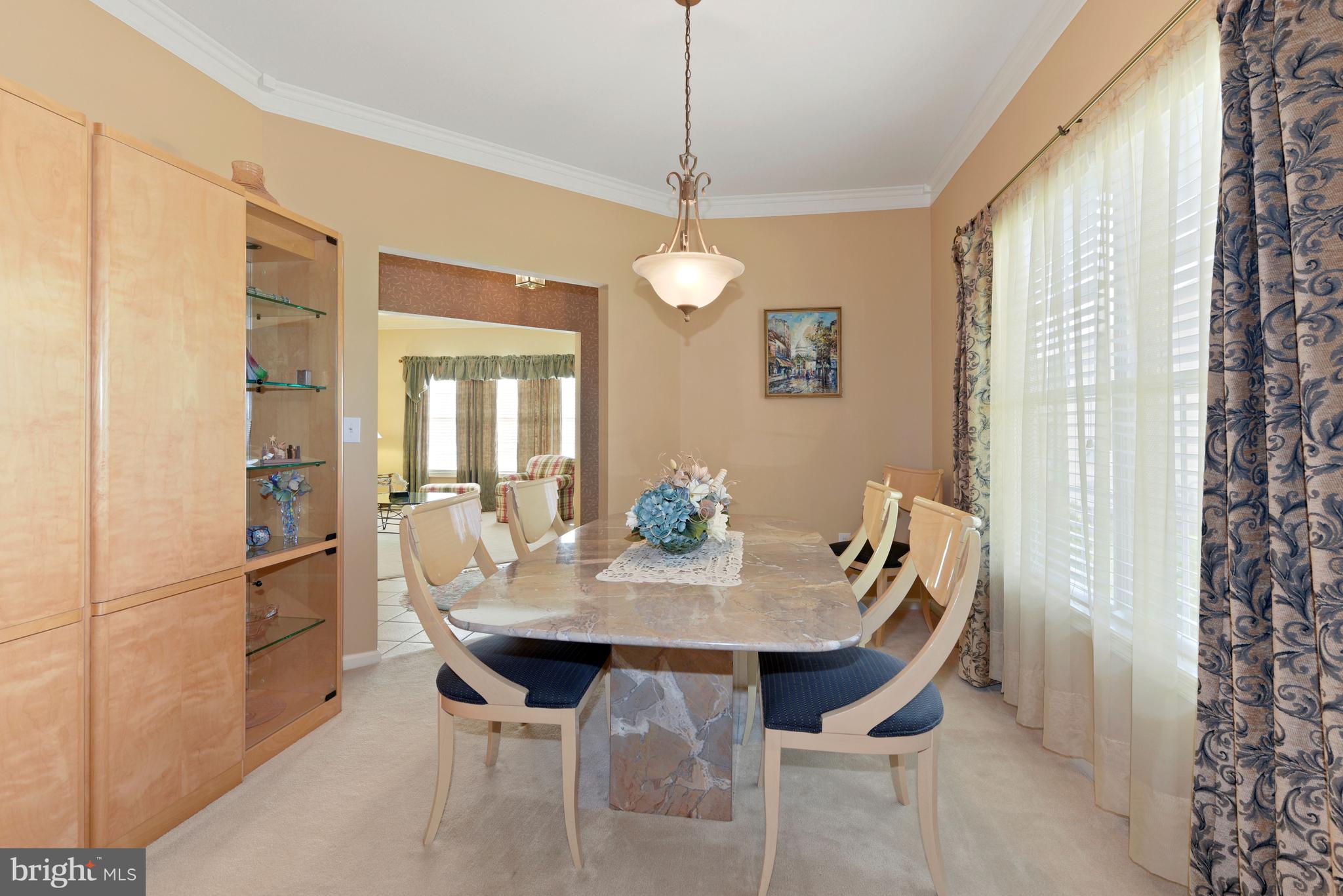8 Shady Ridge Court Columbus, NJ 08022 - Photo 9 of 27 Formal Dining Room