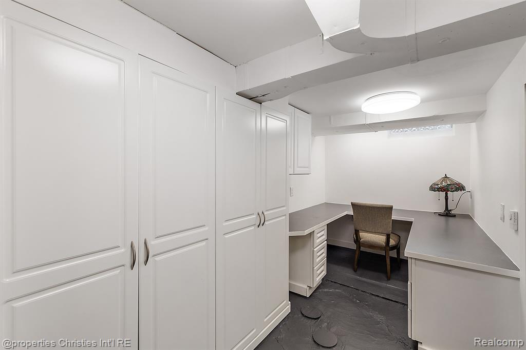 600 Covington Road Bloomfield Hills, MI 48301 - Photo 53 of 63
