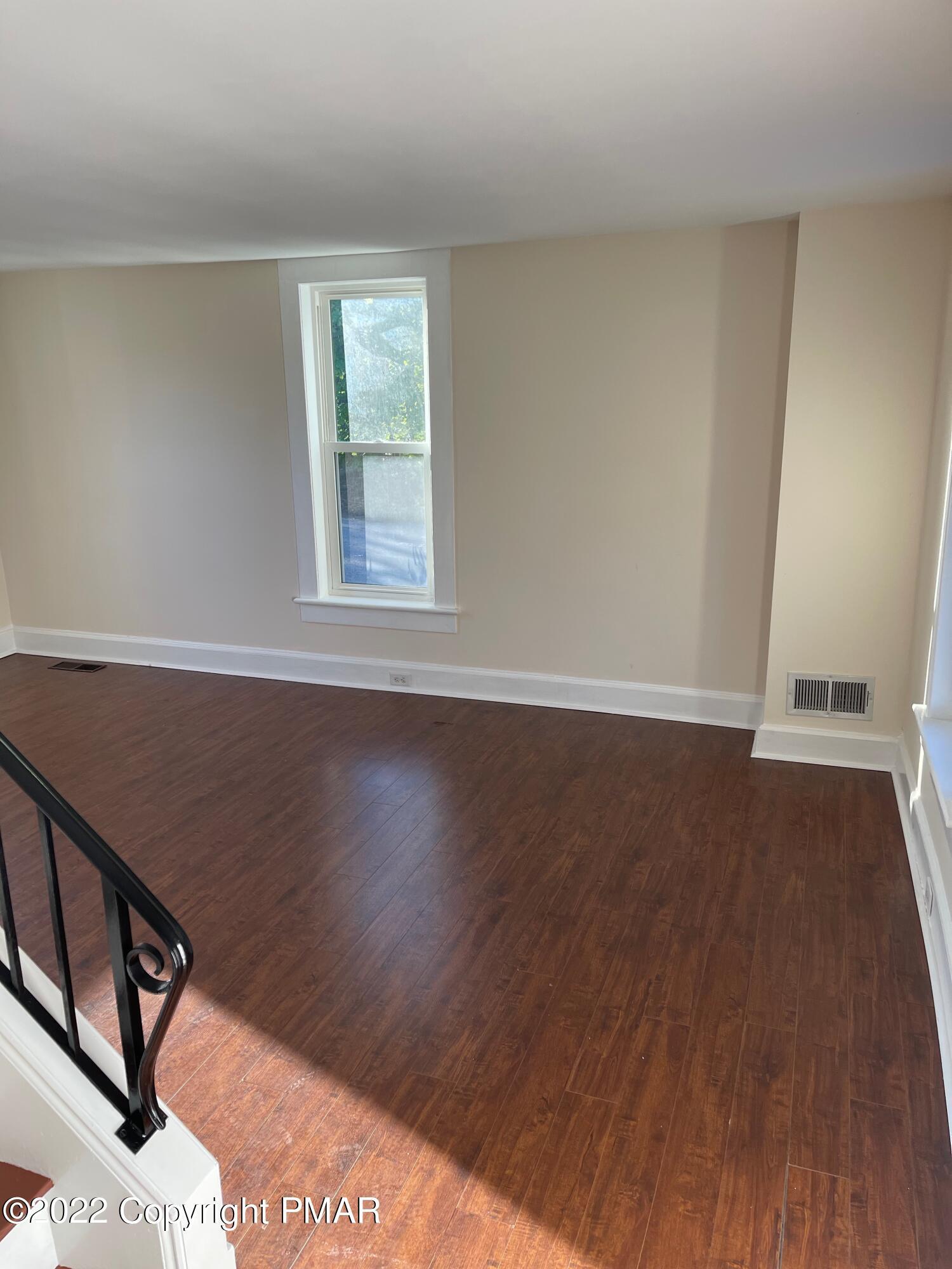 353 Learn Road Tannersville, PA 18372 - Photo 6 of 19 IMG_2059