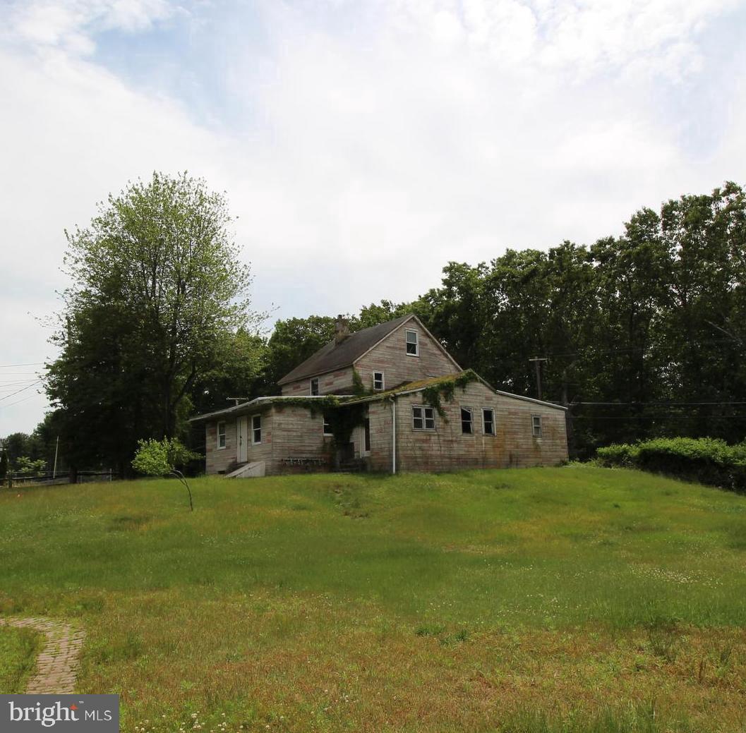 424 Trenton Road Browns Mills, NJ 08015 - Photo 108 of 109 Building #6 - vacant shell - used to be 3-4 units