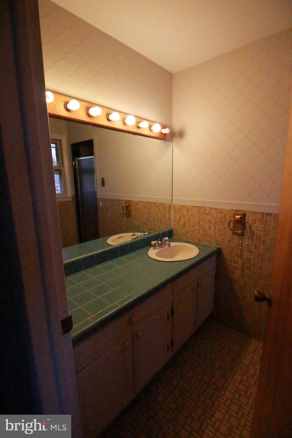 424 Trenton Road Browns Mills, NJ 08015 - Photo 73 of 109 Unit G