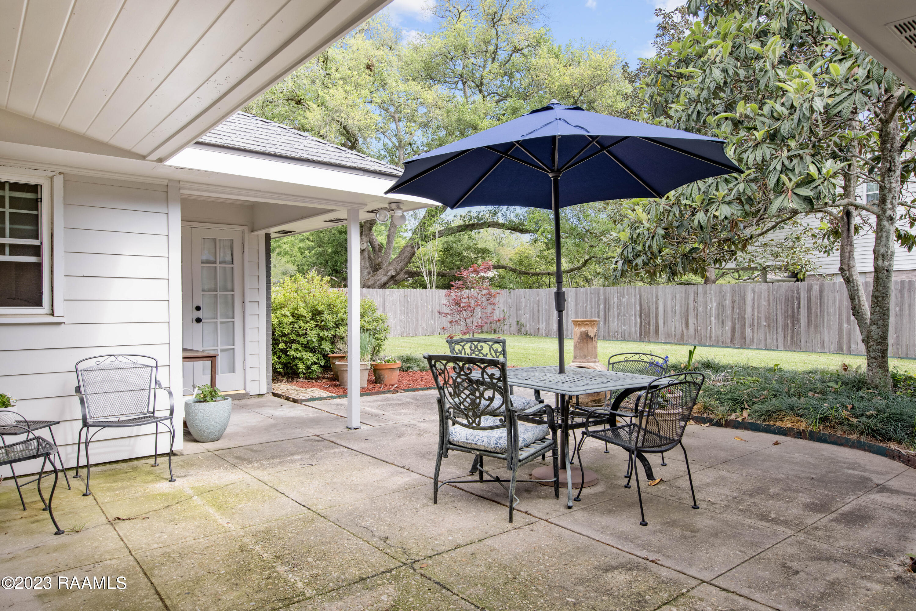 905 Greenbriar Road Lafayette, LA 70503 - Photo 28 of 29 905 Greenbriar Rd-28