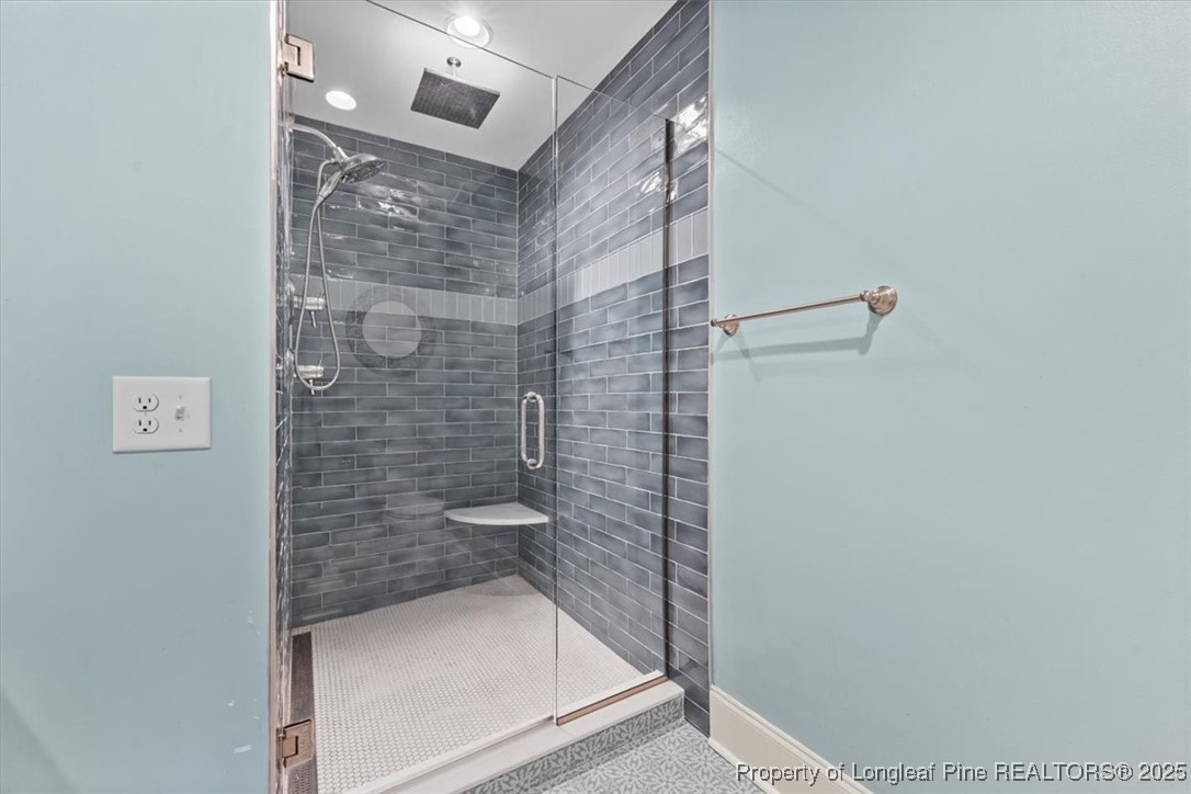 440 Kensington Road Southern Pines, NC 28387 - Photo 44 of 50 a bathroom with a shower