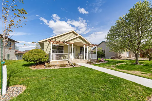 $325,000 | 2114 York Street, St. Peter, MN 56082