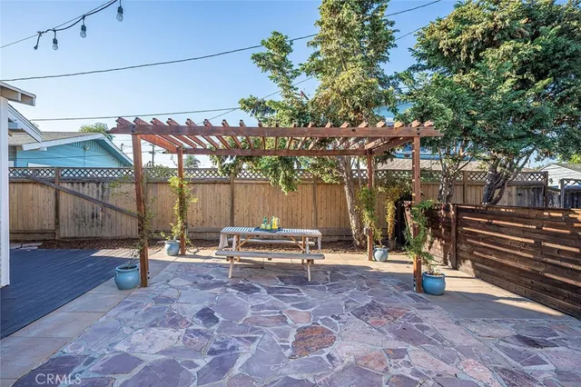 $975,000 | 916 Junipero Avenue, Long Beach, CA 90804