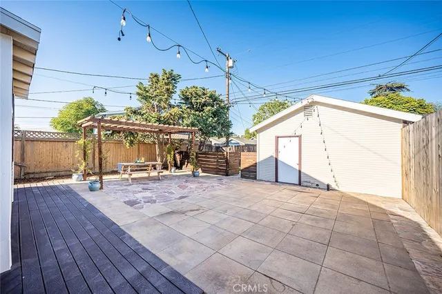 $975,000 | 916 Junipero Avenue, Long Beach, CA 90804