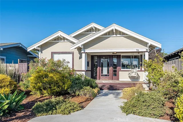 $940,000 | 916 Junipero Avenue, Long Beach, CA 90804