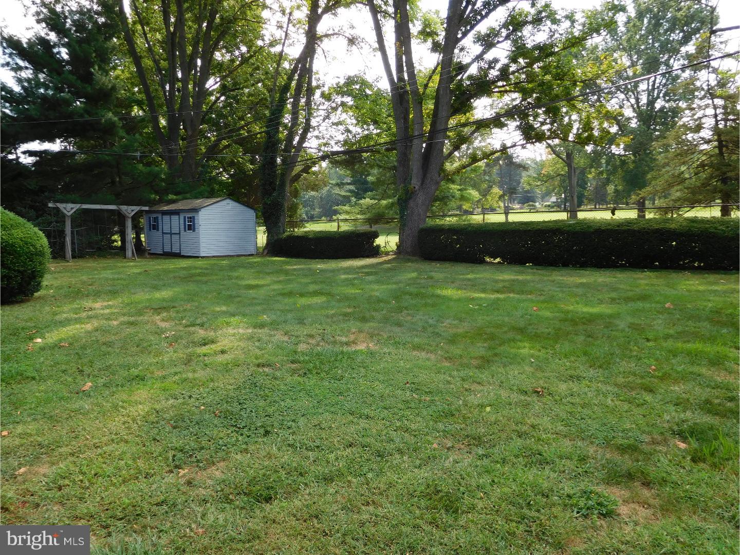 43 Red Oak Road Oreland, PA 19075 - Photo 22 of 24 Exterior Back