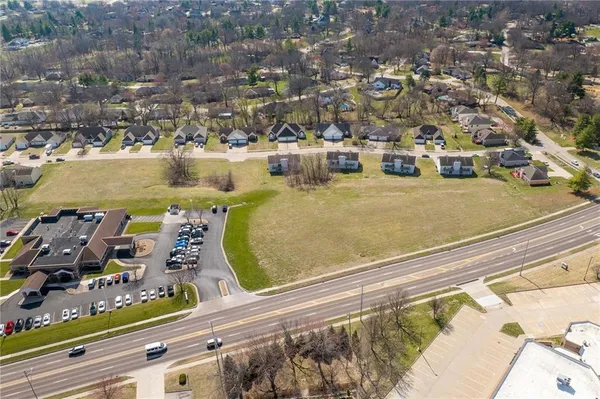 $750,000 | Frederick Ave Street, St. Joseph, MO 64506