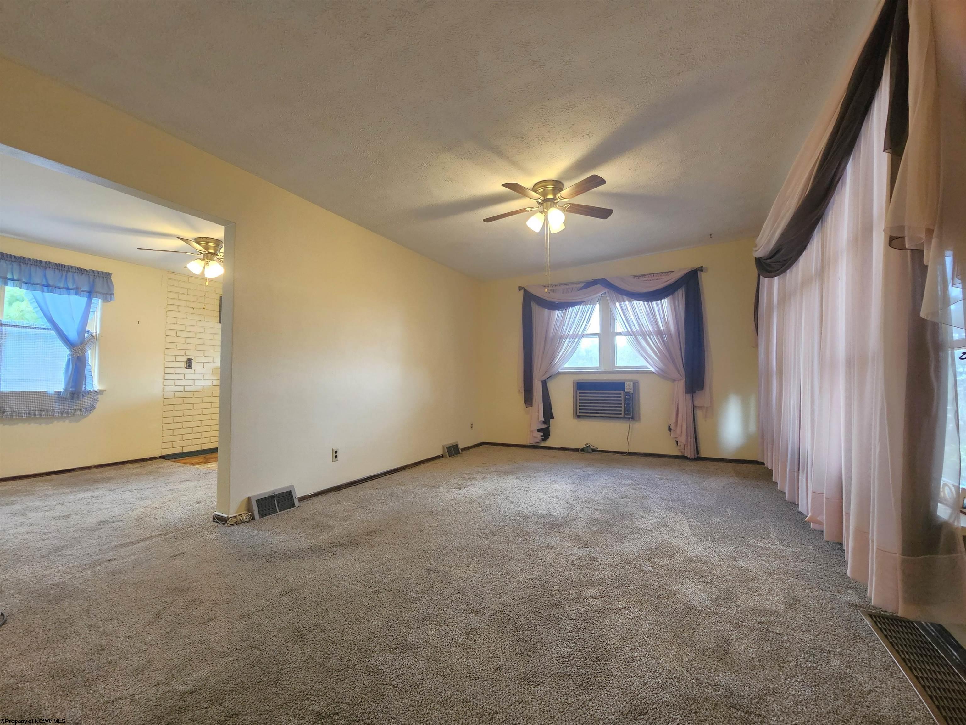 1630 Fairfield Road Fairmont, WV 26554 - Photo 11 of 25 Gallery Image 11