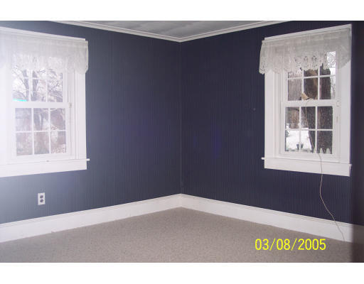 59 Darnell Road Worcester, MA 01606 - Photo 3 of 10 Gallery Image 3