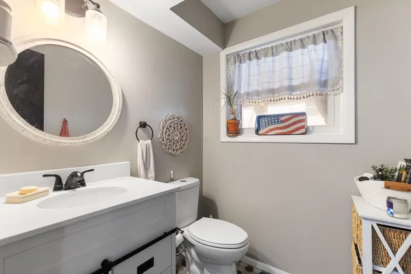 $235,000 | 1207 West Pottawatamie Street, Tecumseh, MI 49286