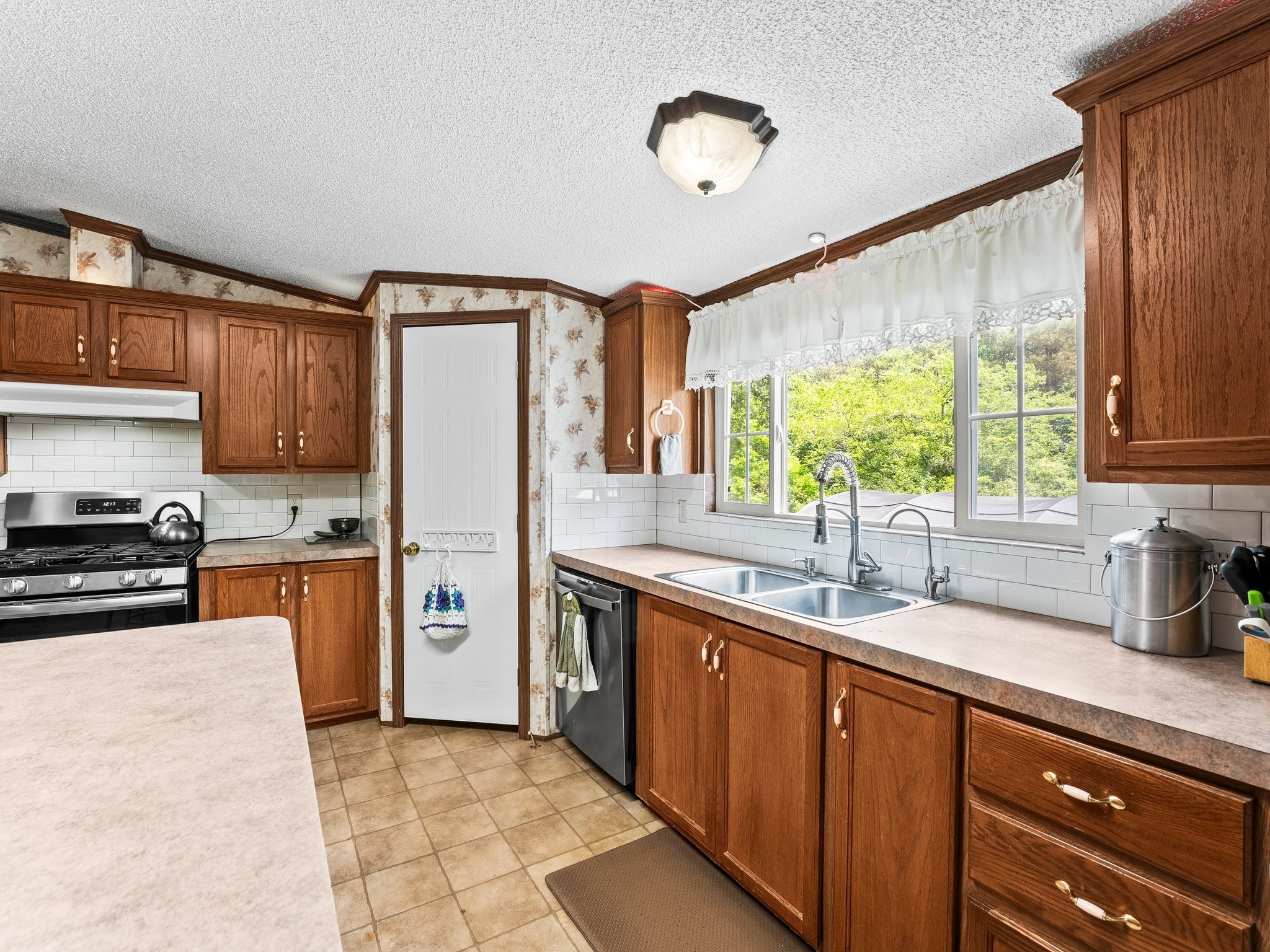 295 Fletcher Road Gruetli Laager, TN 37339 - Photo 8 of 42